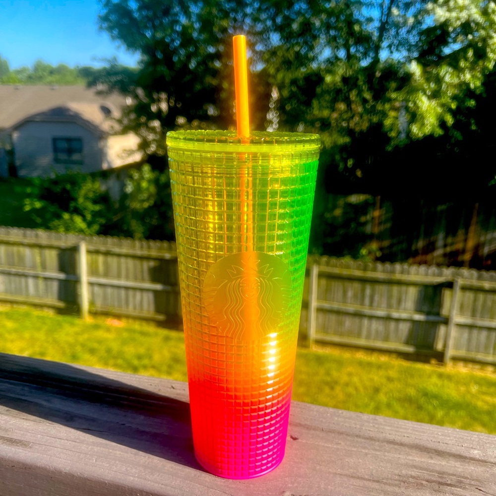 Starbucks Lemon Prism Spray Pink Gradient Ombre Summer 2022 Venti Tumbler 24 oz.